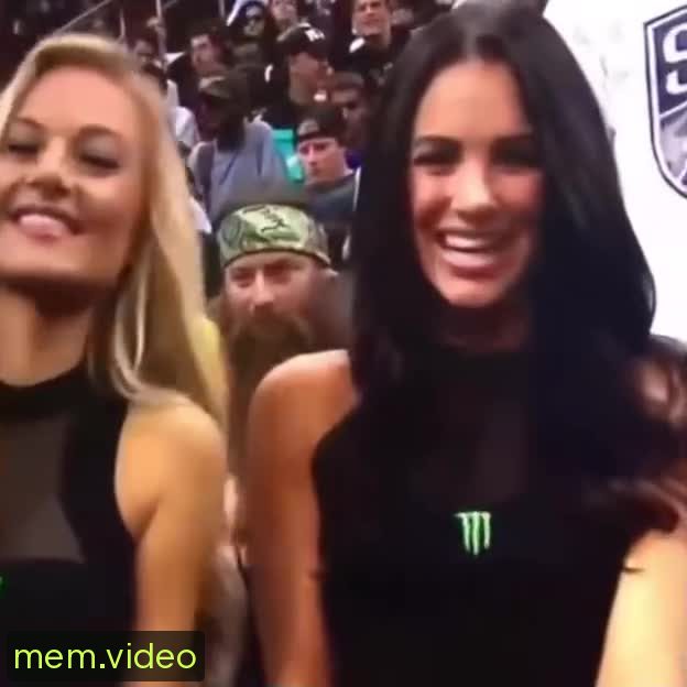 Кадр на 0:02