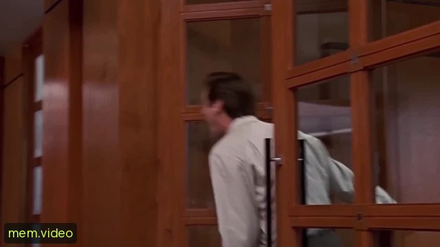 Кадр на 0:01