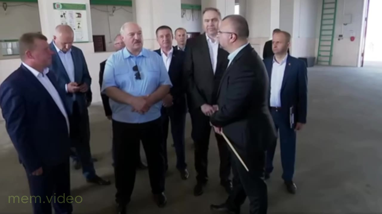 Кадр: «Я ночью во сне вижу восемь двести» — Лукашенко на совещании