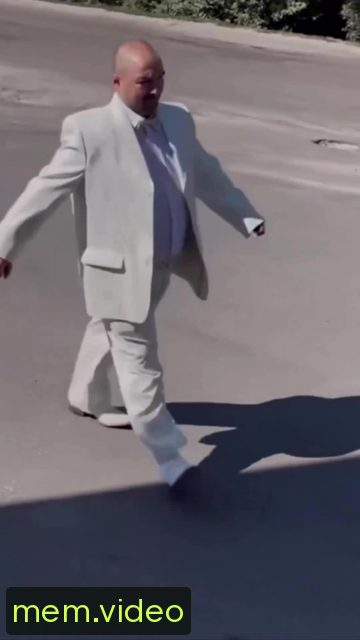 Кадр на 0:04