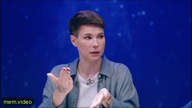 Кадр на 0:01
