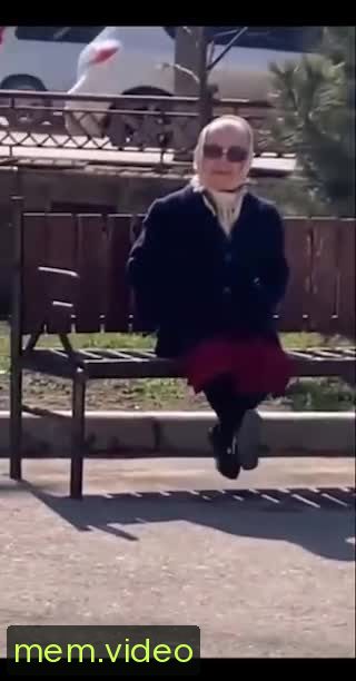 Кадр на 0:04