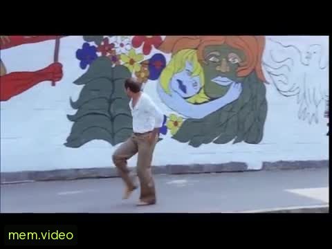 Кадр на 0:18