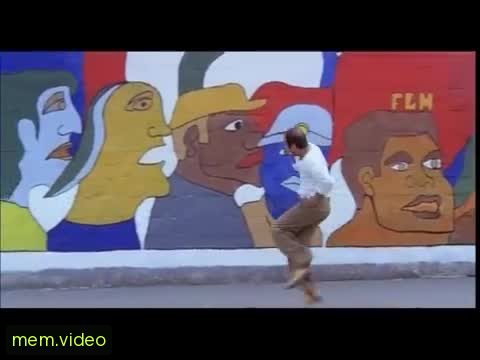 Кадр на 0:22