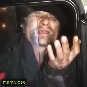 Кадр на 0:32