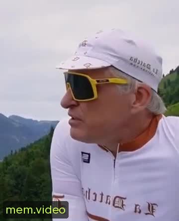 Кадр на 0:01
