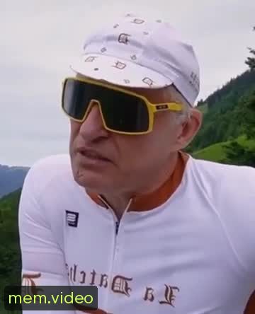 Кадр на 0:03