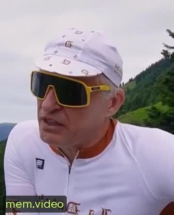 Кадр на 0:04
