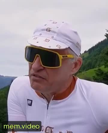 Кадр на 0:04