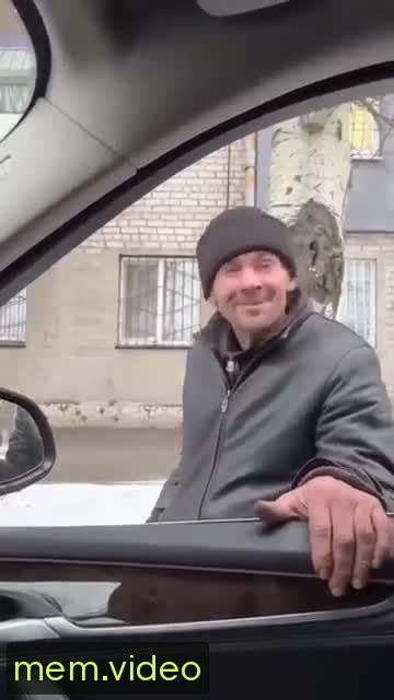Кадр на 0:03