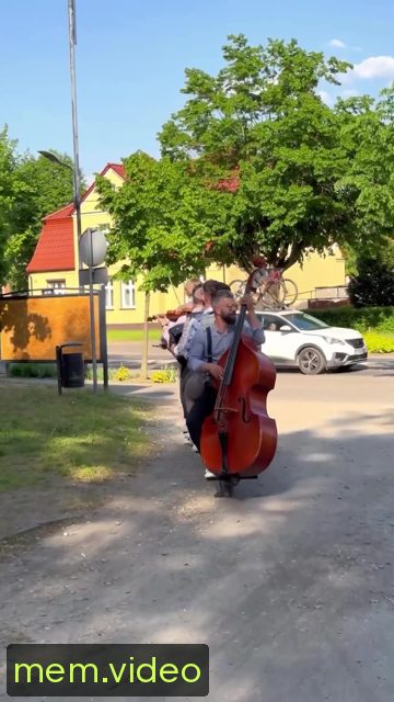 Кадр на 0:14