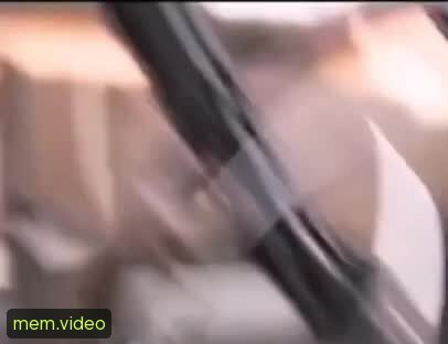 Кадр на 0:04