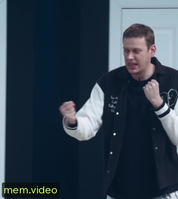 Кадр на 0:08