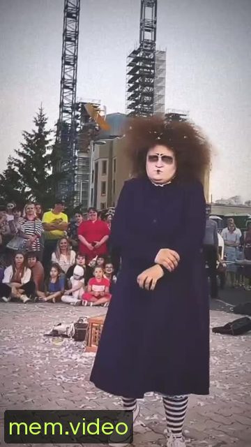 Кадр на 0:04