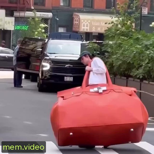 Кадр на 0:07