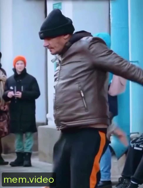 Кадр на 0:02