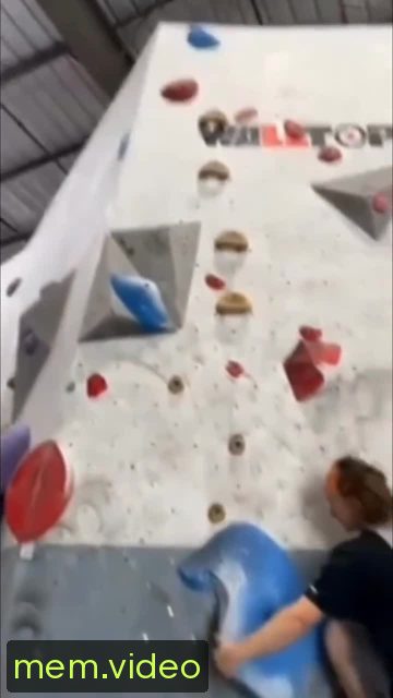 Кадр на 0:01