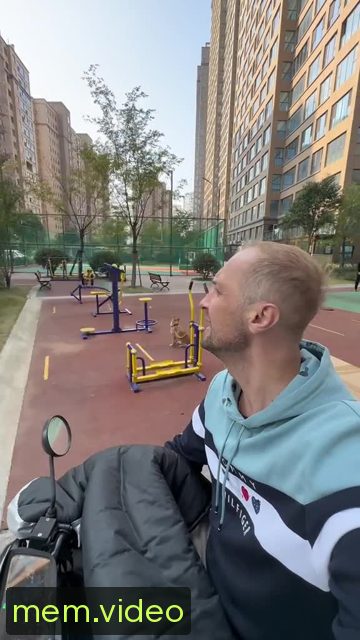 Кадр на 0:09