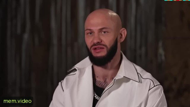 Кадр на 0:01