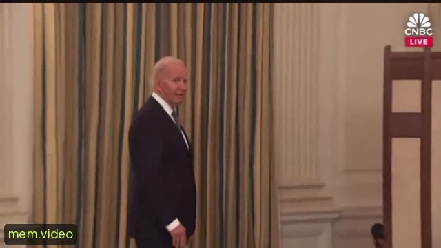 Кадр на 0:06
