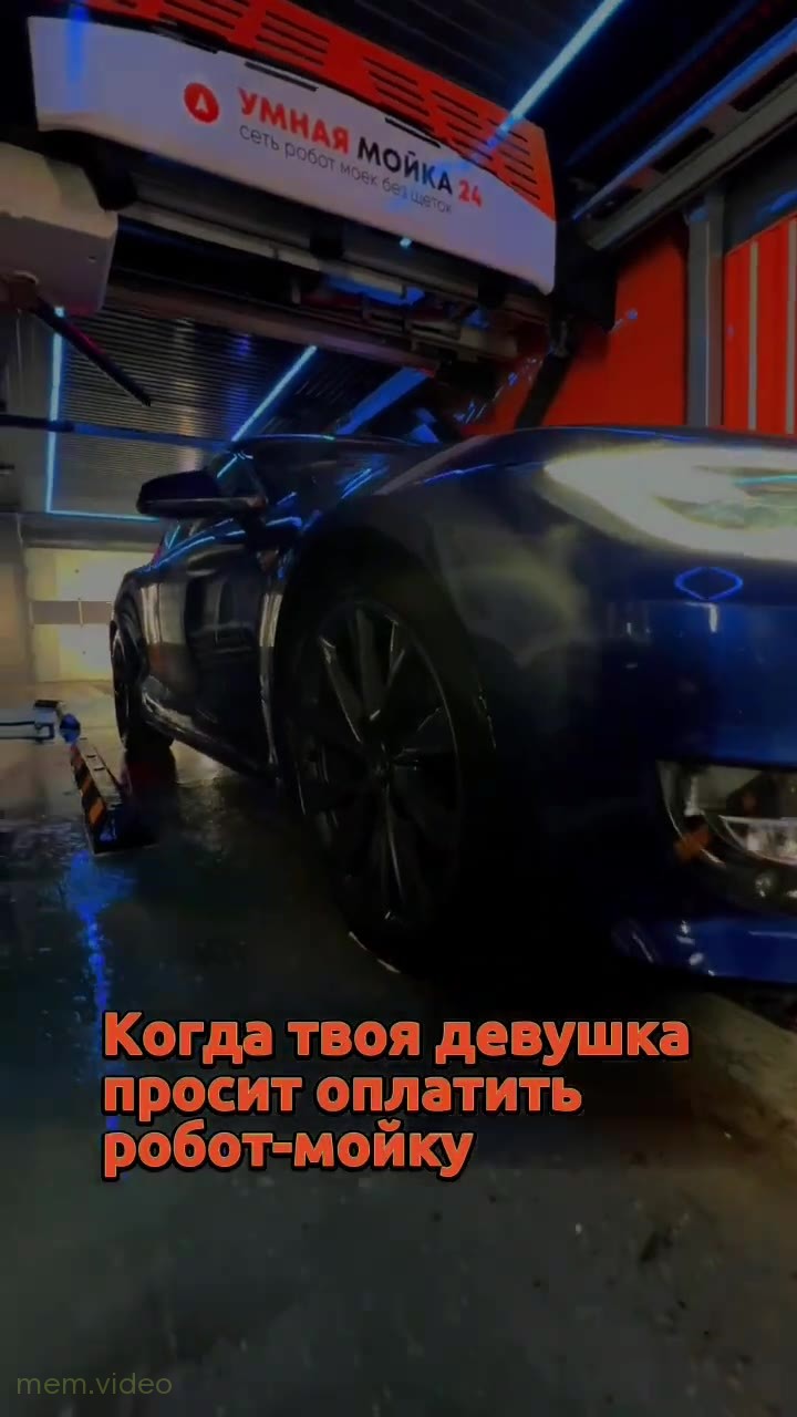 Кадр: Владимир Жириновский в аптеке требует оплатить покупку