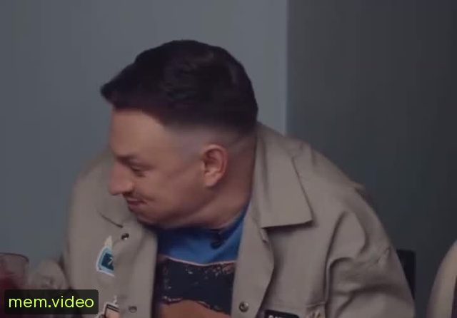 Кадр на 0:03