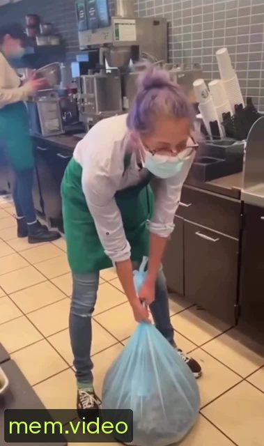 Кадр на 0:02