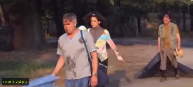 Кадр на 0:03