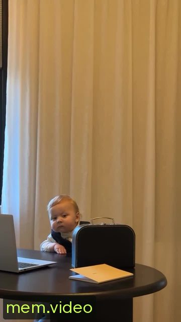 Кадр на 0:02