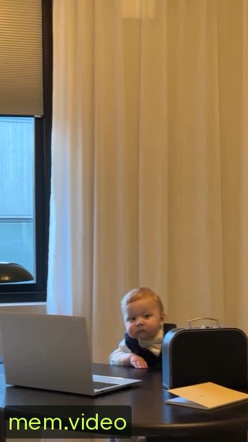Кадр на 0:03