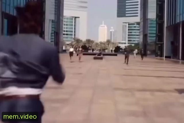 Кадр на 0:04