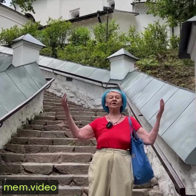 Кадр на 0:06