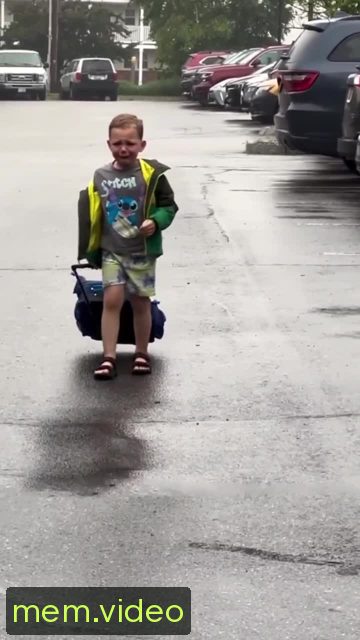 Кадр на 0:03