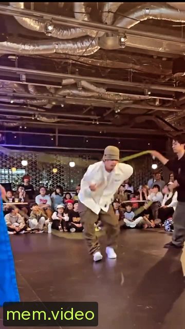 Кадр на 0:42