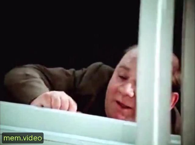 Кадр на 0:02