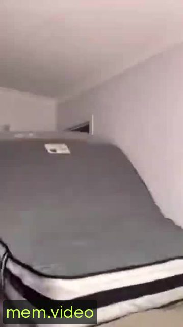 Кадр на 0:03