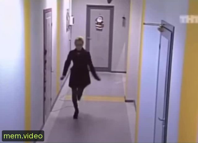 Кадр на 0:03