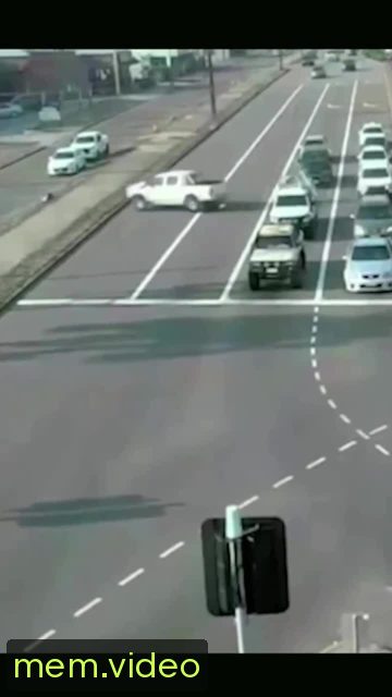 Кадр на 0:03