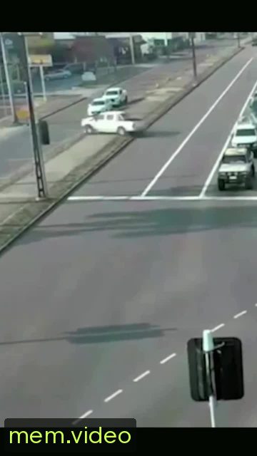 Кадр на 0:03