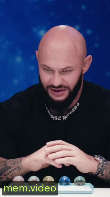 Кадр на 0:04
