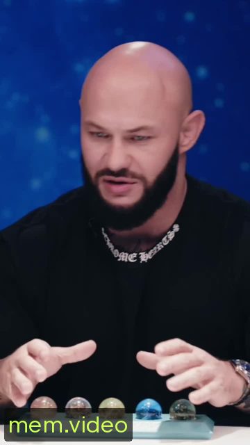Кадр на 0:17