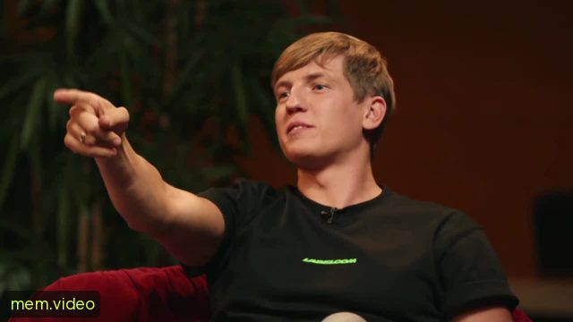 Кадр на 0:04