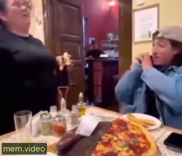 Кадр на 0:02