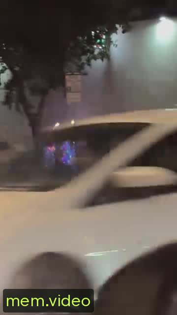 Кадр на 0:02