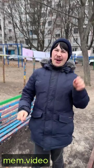 Кадр на 0:23