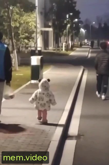Кадр на 0:01