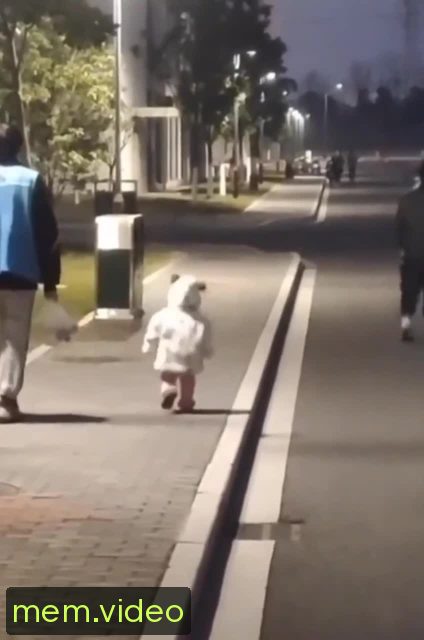 Кадр на 0:04