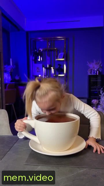 Кадр на 0:03