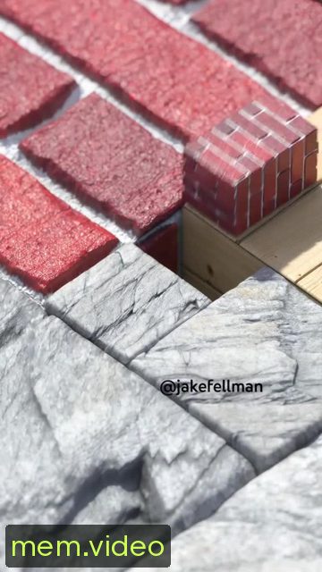 Кадр на 0:03