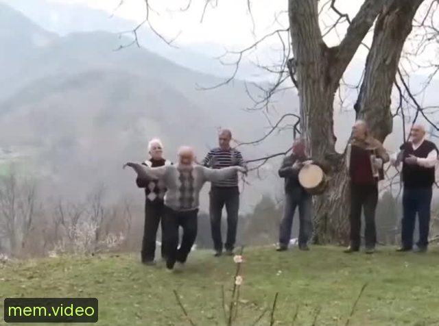Кадр на 0:06
